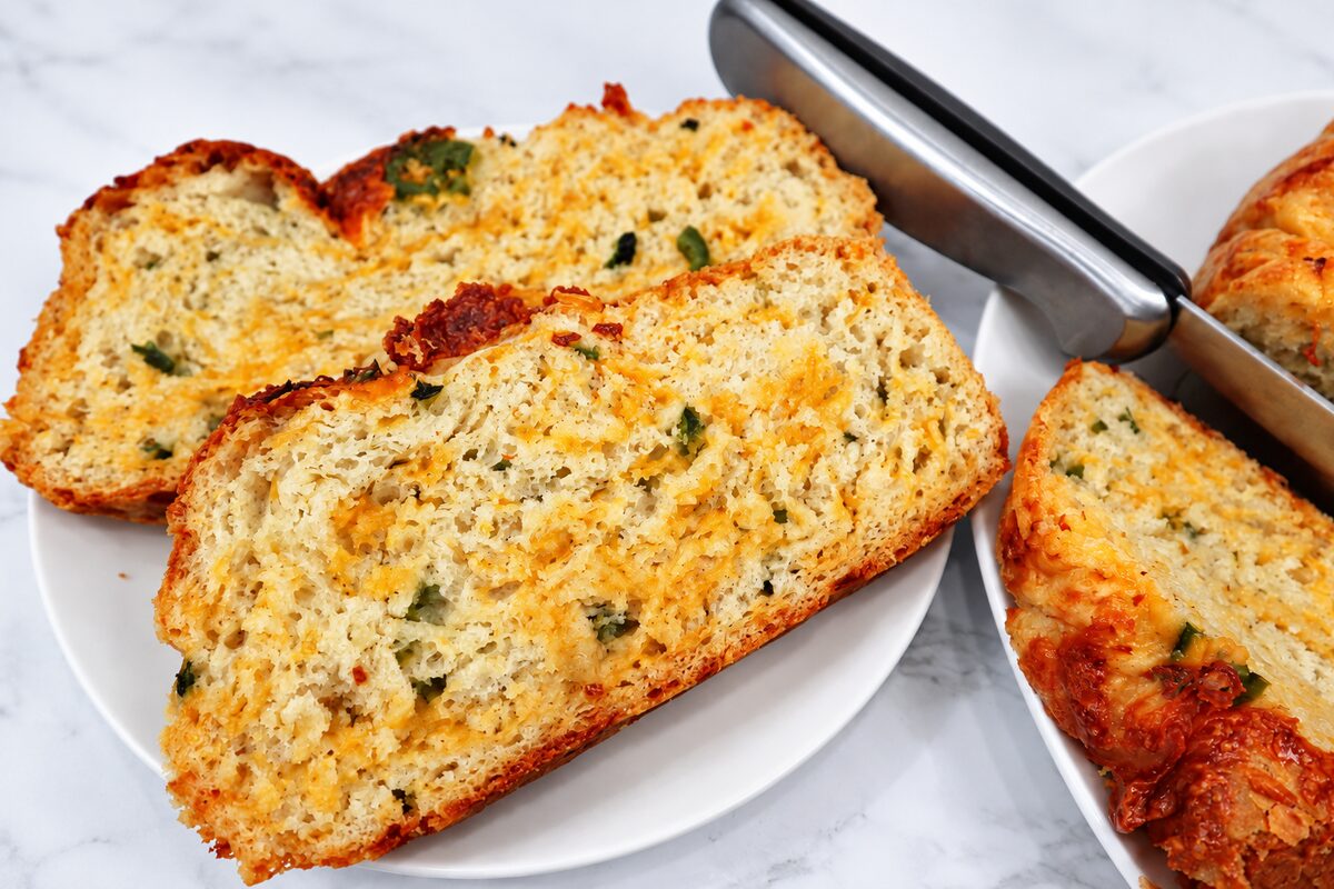 Jalapeno Cheddar Dutch Oven Bread sliced.