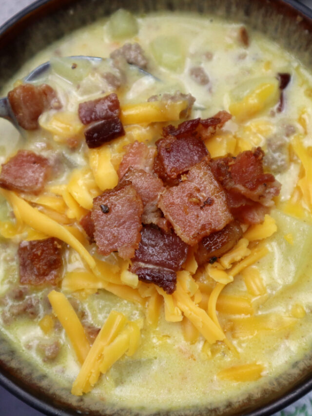 Easy Cheeseburger Soup Recipe
