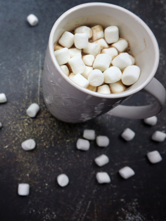 Easy Crock Pot Hot Chocolate