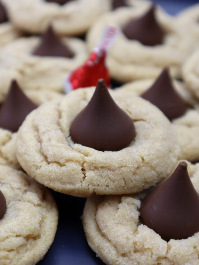Best Peanut Butter Blossom Cookie Recipe