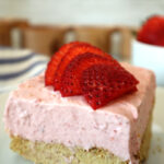 strawberry cheesecake bars no bake