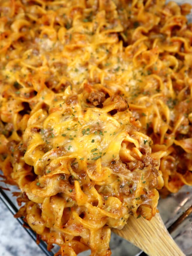 Easy Cheesy Beef Noodle Casserole Recipe
